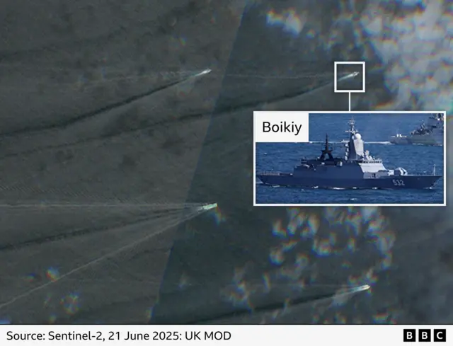 92b8e800-5115-11f0-a2ff-17a82c2e8bc4-jpg A satellite image showing the ship in the Channel.