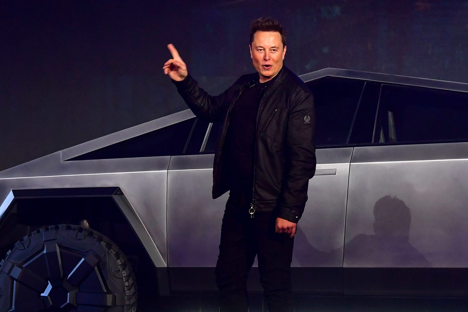 Elon Musk và kế hoạch trở thành tỉ phú nghìn tỉ đô từ Tesla - Ảnh 1.