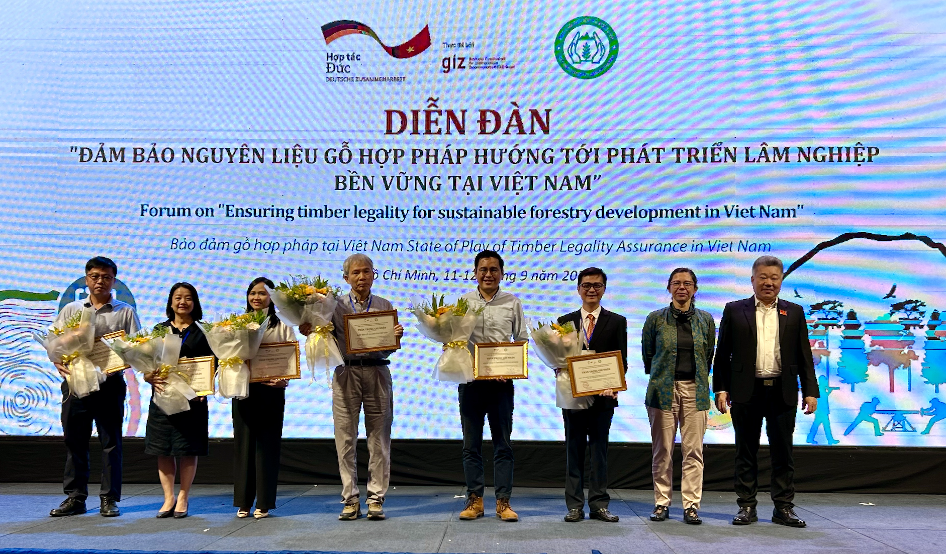 Ngành nguyên liệu gỗ Việt Nam phát triển bền vững sau hợp tác Việt Nam - Đức - Ảnh 1.