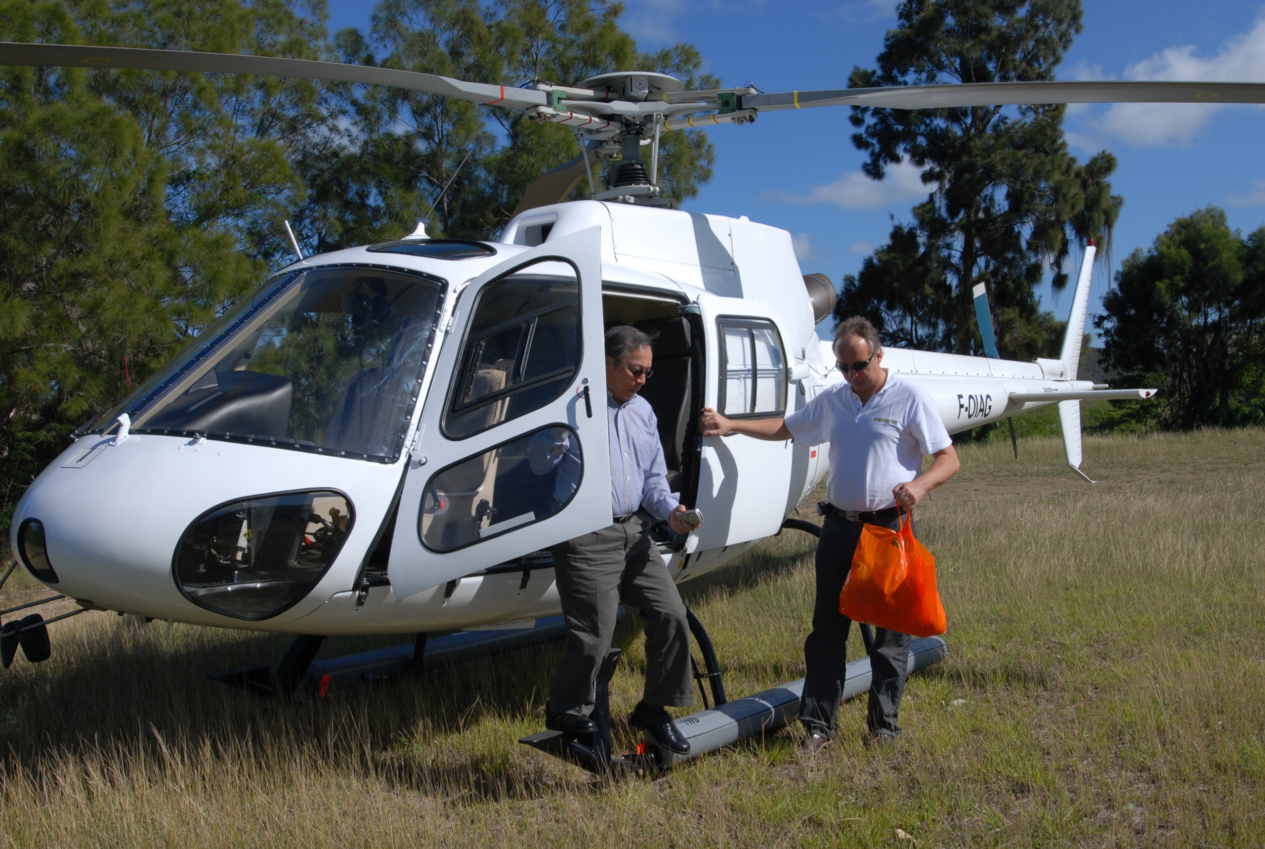 Từ đôi chân trần đến đế chế niken tỉ đô- Ảnh 3.