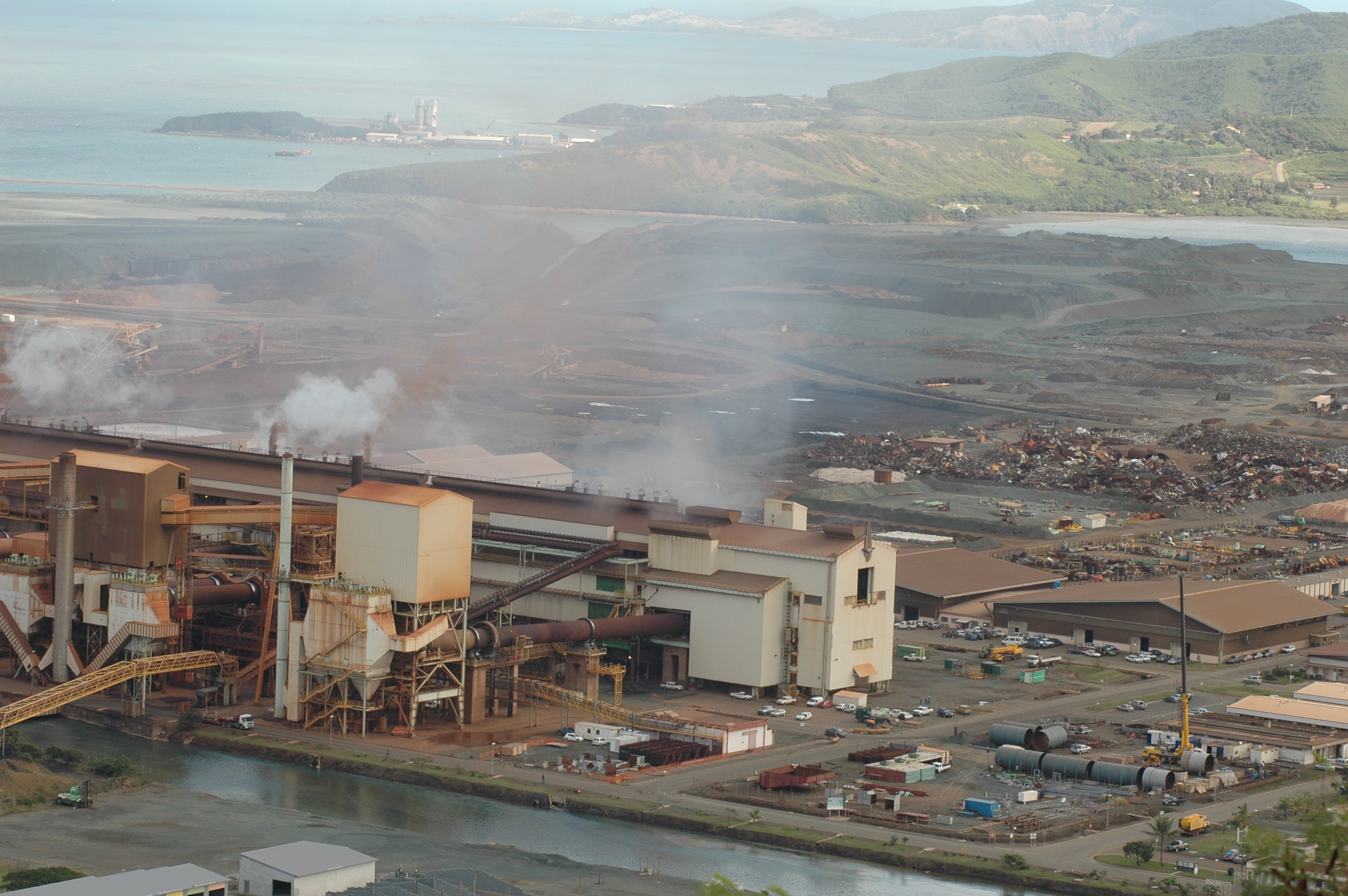 Từ đôi chân trần đến đế chế niken tỉ đô- Ảnh 5.