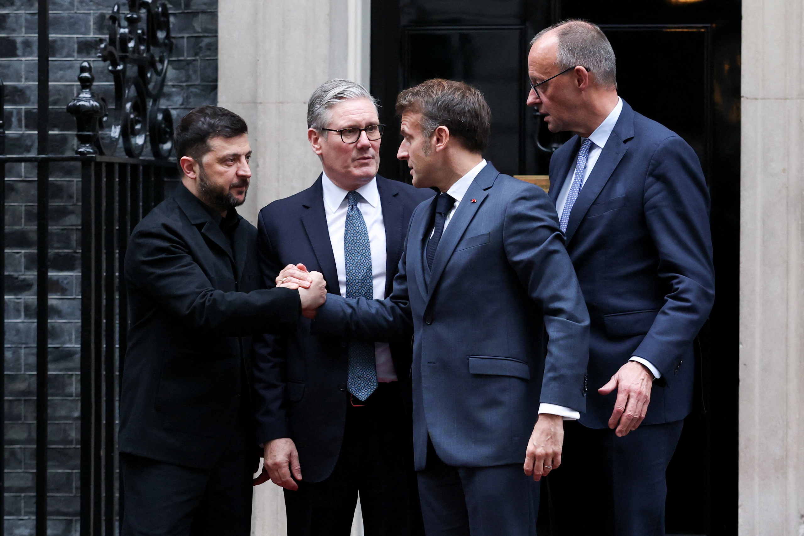 Chiến sự Ukraine ngày 1.384:   - Ảnh 3.